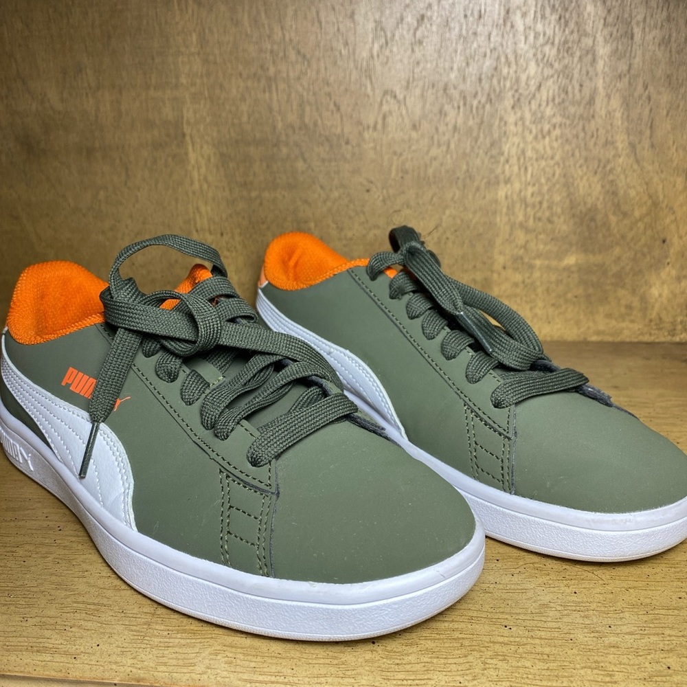 Puma Sneakers